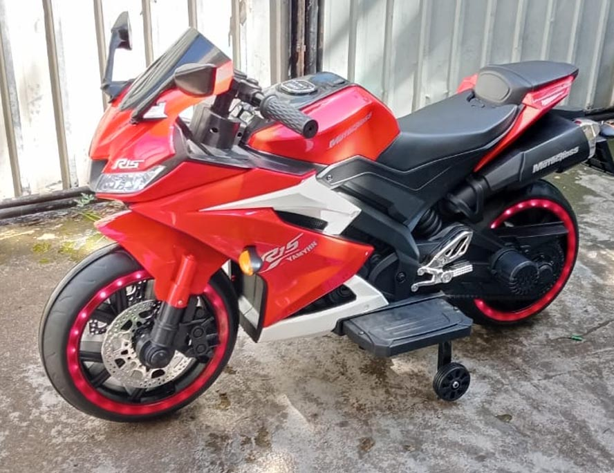 Yamaha R15 - 7133 Hand Accelerator Bike