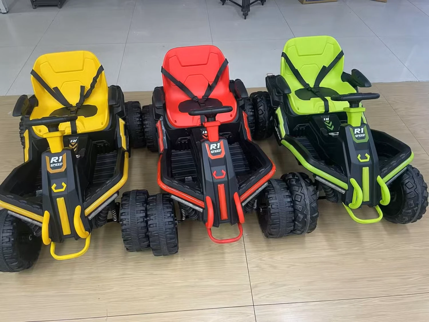 Multi-Function Bluetooth Central Control Panel Kids Ride on Car / Go-Kart