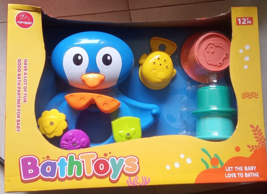 PENGUIN BATH SET toys for 12 months plus+